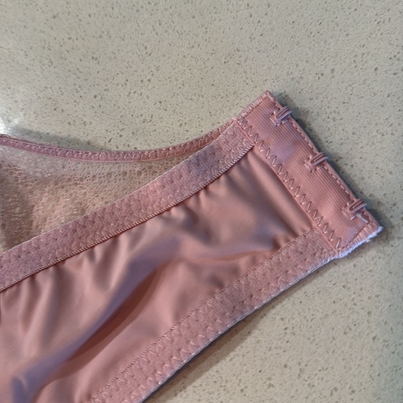 NWT Lucky Brand Women's Pink, Navy and Gray Bra Set 38C - Picture 11 of 12